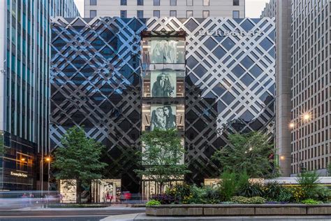 burberry chicago photos